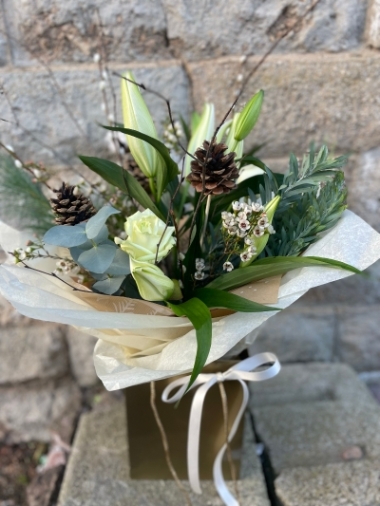 Winter Wonderland Christmas Bouquet